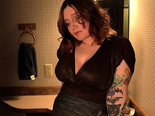 Bettie Bondage – Stepmom’s New Year’s Eve Confession