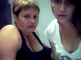 Big Boobs MILF Do A Tit Fuck