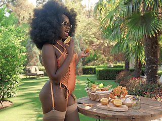 Elsie's Earthly Pleasures Bloom with Sensual Delight