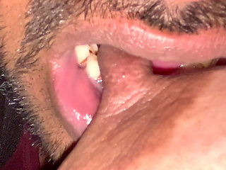 The shivering massage by Aunty in her bedroom