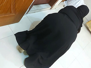 Big Ass & Huge Tits Arabian Stepmom Fucked by Indian Stepson