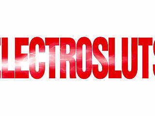 First Time with Electrosex: Hanna's Introduction
