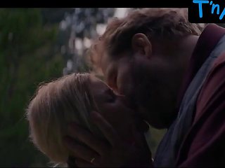 Anita Briem Donk, Hooters Vignette in The Minister