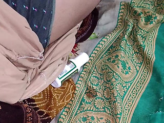 House wife fun with boyfriend Rs 500 wali maid