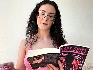 Masturbating Sexy Webcam Babe Big Boobs Webcam Solo
