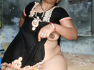 Desi Punjabi Bhabhi Fingering Her Big Natural Tits and Screaming Orgasm - Homemade Indian Teen
