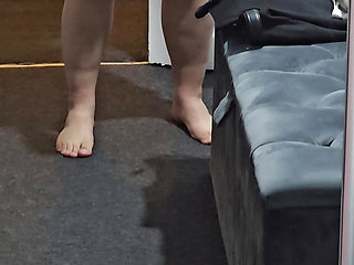 Step mom pulled out step son dick of 9 inch for a handjob