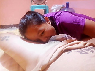 Bored wife meet random guy to fuck at home