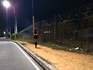 Walking in the Streets to Catch a Sugar