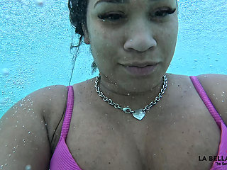 Relaxing MILF Jacuzzi Soak with Lofi Melodies