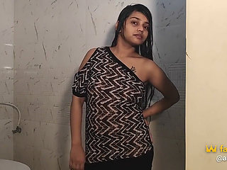 Alia Advani Natural Tits Girls Secret Shower Escape
