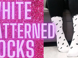 (108) White Patterned Socks