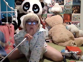 Close up BJ cumshot