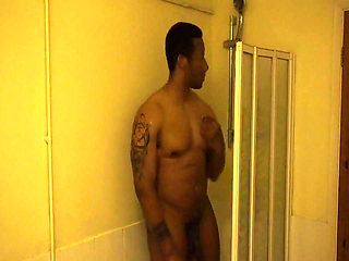 Shower After the Gym. Amadeus Mode