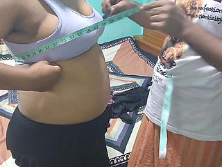 The tailor came to take the measurements of the clothes and fucked her. part 01