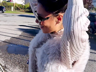 Effe Italian Girl Fucked in Different Positions Enjoys Like a Slut