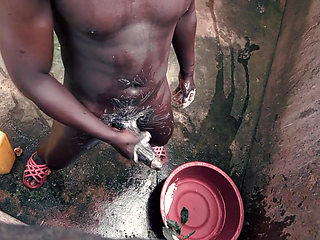 Black Guy Knows How to Handle His Big Cock