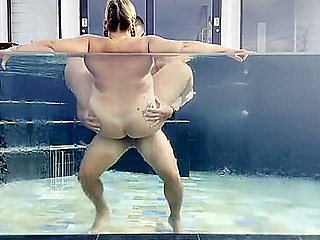 Sexy Bbw Milf Fucked In The Pool