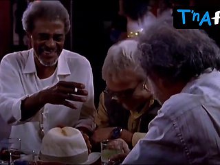 Unknown Bootie, Melons Gig in Out Of Tune