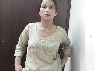 Step daughter ko ghar me band kar ke pel diya