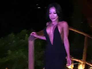 Asian teen outdoor fuck