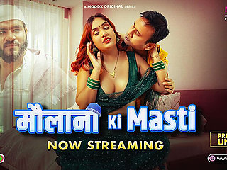 Beautiful Indian Housewife and Poor Village Boy Making Sex and Enjoy