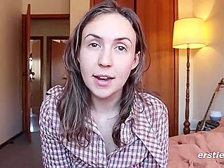 Cute Babe Fingers Her Hairy Pussy