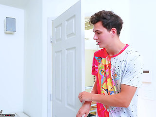 She Likes Big Things up Her Ass