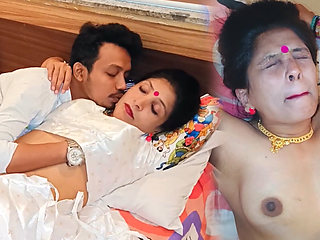 Stepbrother ne stepsister ko bahla fusla ke pel diya