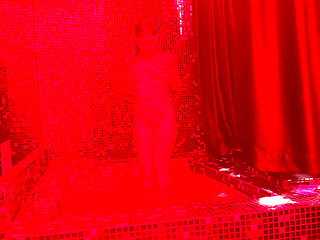 Private Jacuzzi Nude Dance - Exclusive
