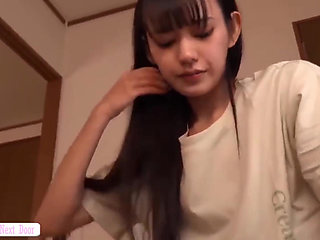 Slender Beauty with an Idol-like Smile Revealed Her Most Relaxed Side in a Rare Private Moment 2nd