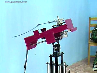 El Spanking Machine - Bare Back Whipping