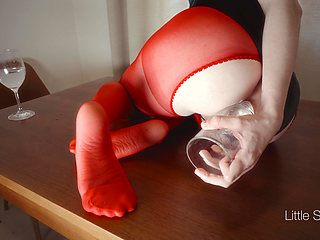 Anal Fisting in Red Pantyhose