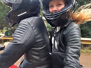 Blonde Takes Public Pounding By Ocean On Hawaii Date Night