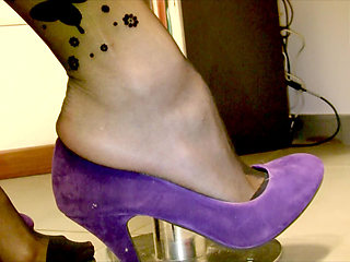 Shoeplay in Violet Soft Pumps and Black Butterflied Pantyhose
