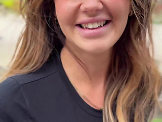 Having To Date Stunning Babe Bella Mia In Paris