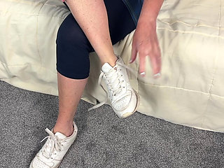 Mrs Mature Feet wishing the Scotland Team well 477