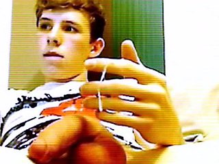Big Dick Twink Masturbates on Webcam