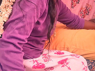 Indian Tamil Wife Want Sex and Reaches Orgasm
