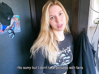 MILF Blowjob and Creampie - Big Ass Amateur Sucks Dick for Tip