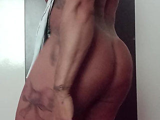 Kneel down and worship me from head to toe