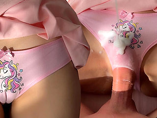 Amateur Roommate Mia Foster Gets Creamy Fuck - No Penetration Promise Broken in Doggy Style