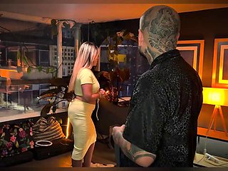 FelipeSkullX Pauses Time with Remote to Hardcore Fuck Allison Sweet