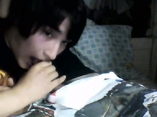 Close up fucking and blowjob in amateur video