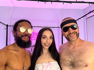 Scarlett Rosewood's First MMF Threesome (Backstage Ass)