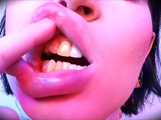 Giantess Lure - Mouth Exploration, Uvula