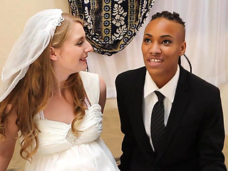 LESBIAN WEDDING NIGHT STRAPON - BLOND AND EBONY BABES