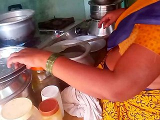 Desi Bhabhi Priyanka314 Homemade Cooking Sex - Indian Aunty Doggy Style Blowjob