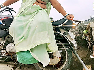 Indian Mom Ki Majhedare Chudai In Hindi Audio