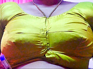 Madam wanted to have sex with servant in room